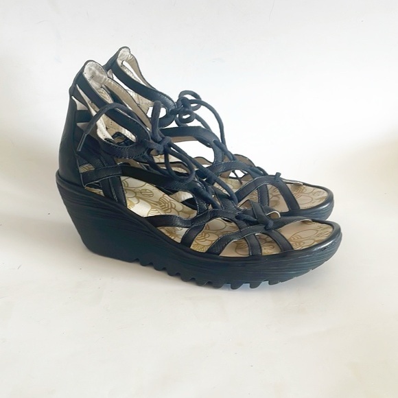 Fly London Yuke Black Wedge Strappy Lace-up Sandals Shoes size 40 EU - Picture 2 of 10